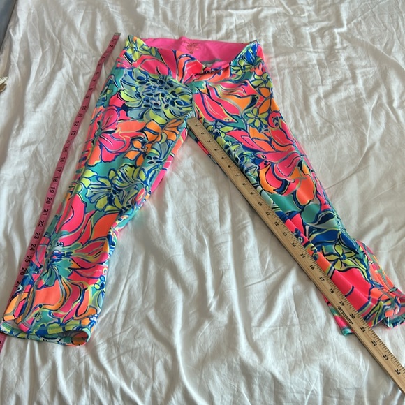Lilly Pulitzer Weekender Cropped Luxletic Leggings Seaside Aqua Breezy Babe M - Picture 4 of 17